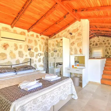 Villa Kalkan Islamlar'da Tas Mimarili Villa-awz191