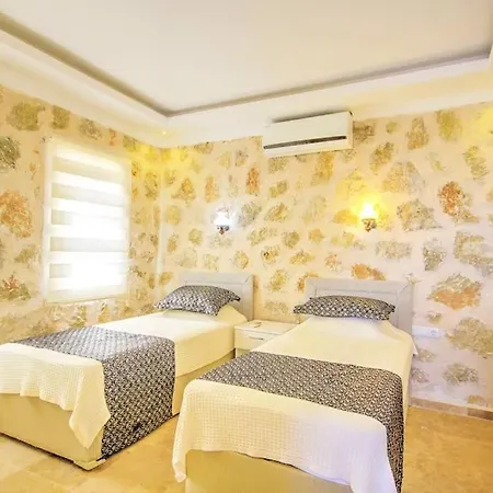 Kalkan Islamlar'da Tas Mimarili Villa-awz191 Kaş